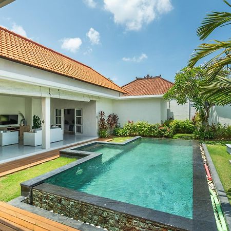 Modern 3 Bedrooms Villa Beach Walking Distance Seminyak Exterior foto